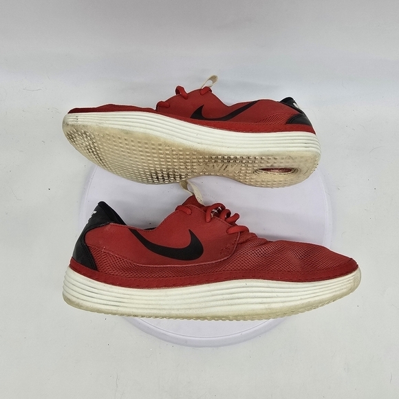 Nike Shoe Men\'s 10 Solarsoft Moccasin Sneakers Red Black White 555301-601